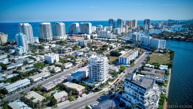 Building Photo - 612 Bayshore Dr
