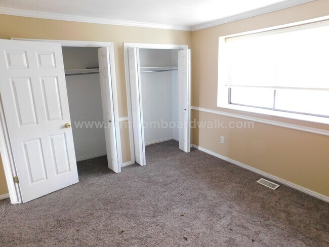 Building Photo - Beautiful Single Family Home in Salt Lake!