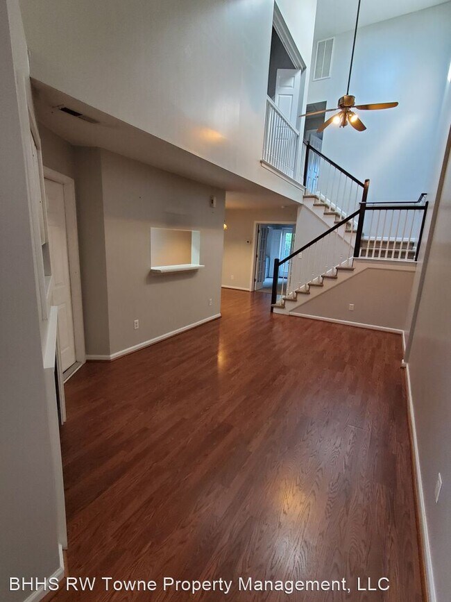 3 br, 2.5 bath House 4933 Kemps Lake Drive 4933 Kemps Lake Dr