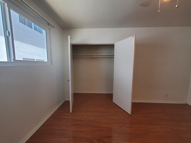 Building Photo - 4451 Murietta Ave