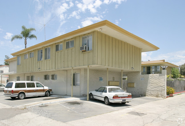 Building Photo - The Cove Apartments