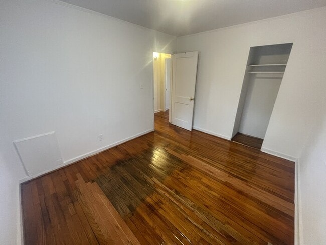 Building Photo - 2 bd 1 ba house