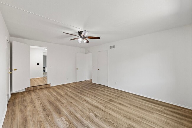 Building Photo - Spacious Home on Corner Lot!