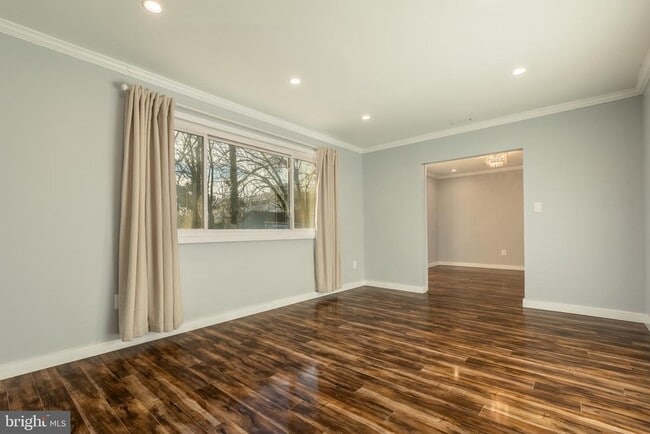 Building Photo - 1959 Lewis Ave