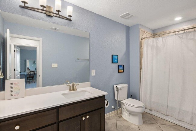 Building Photo - 3307 Columbus Way