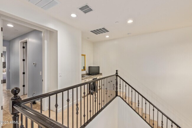 Building Photo - 18557 N 94th St