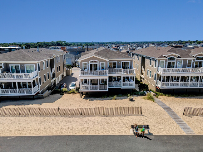 Building Photo - 239 Beach Front