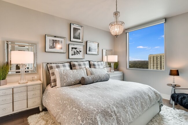 Building Photo - 222 West Ave