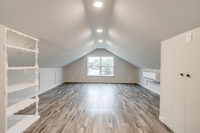 Building Photo - 3624 Winston Rd