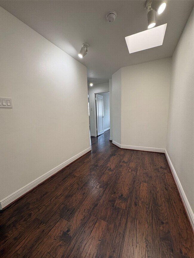 Building Photo - 12625 Memorial Dr