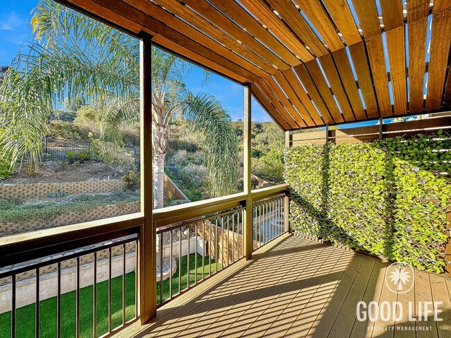 Building Photo - Stunning 5B/3.5BA House in Scripps Ranch!