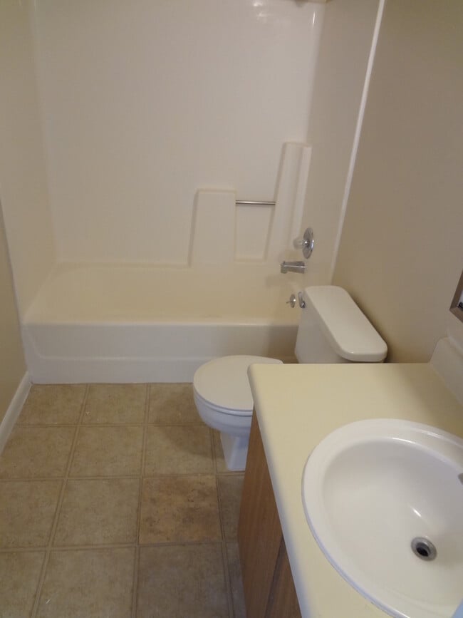 Building Photo - 4642 S Arlington Park Dr