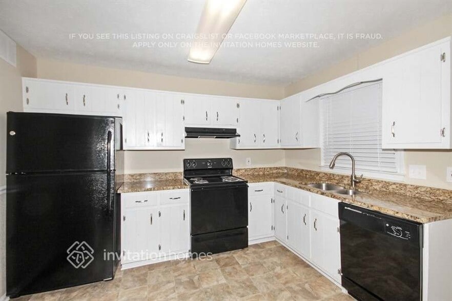 Building Photo - 184 Sheila Ln