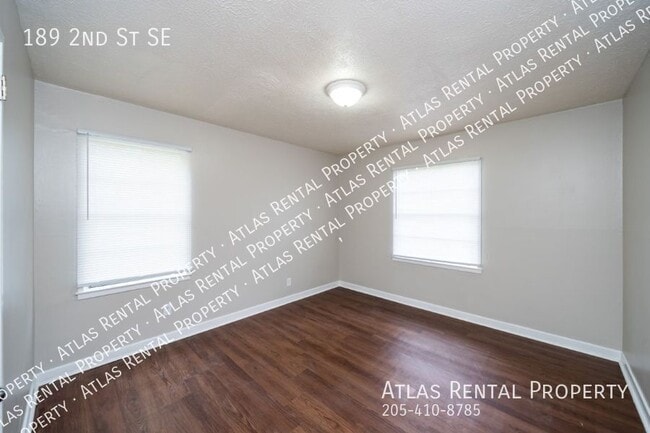 Building Photo - 189 2nd St SE