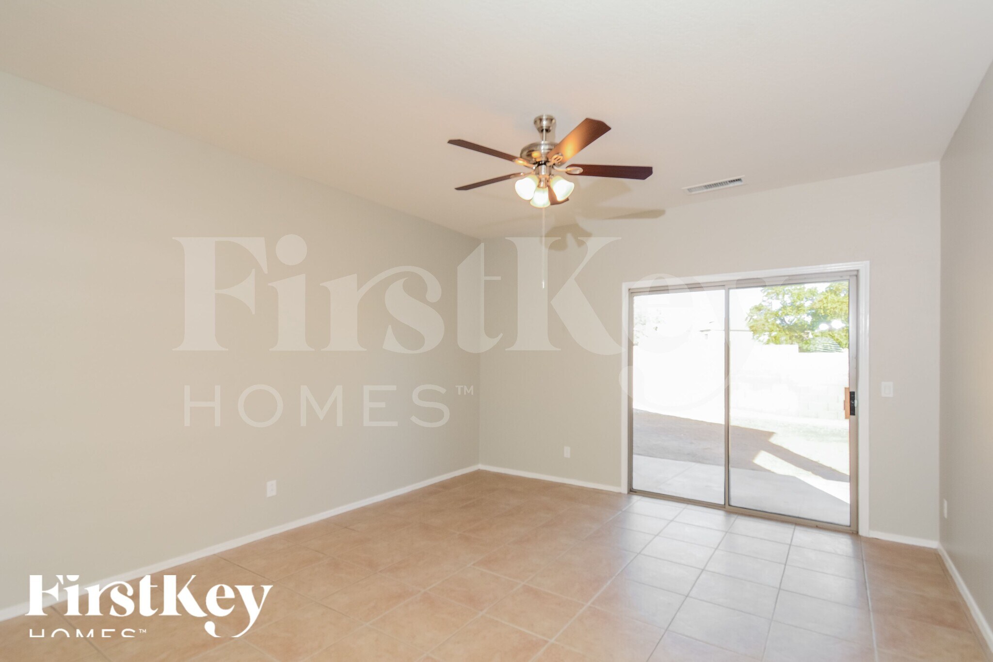 Building Photo - 12918 W Columbine Dr