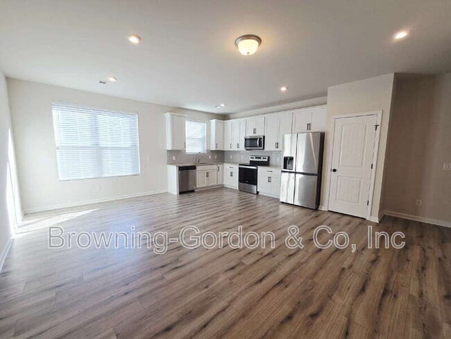 Building Photo - 2730 Sparrowgap Trl