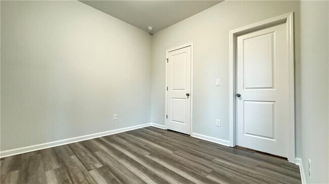 Building Photo - 1443 Creekside Cir NW
