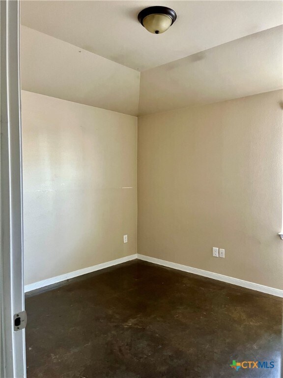 Building Photo - 1301 Loyal Ln