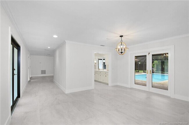 Building Photo - 4 Copaire Rd