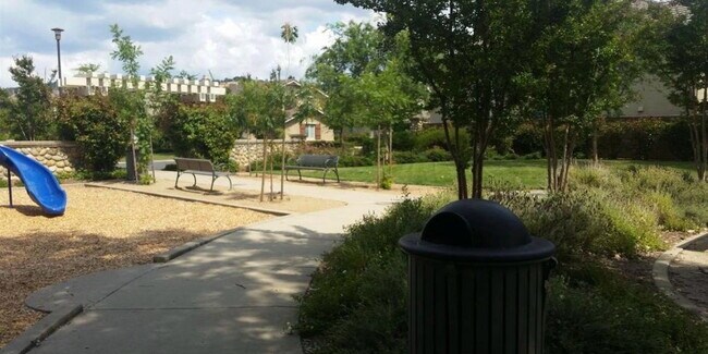 Building Photo - Beautiful 5bd 3.5 Baths House for Rent in Empire Ranch Folsom