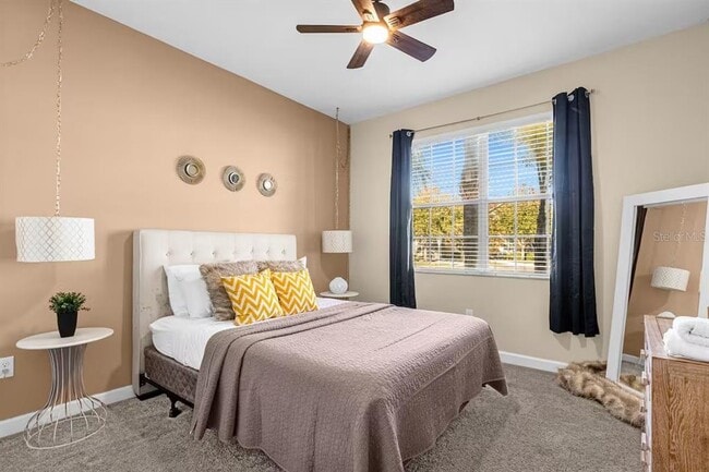 Building Photo - 8802 Bamboo Palm Ct