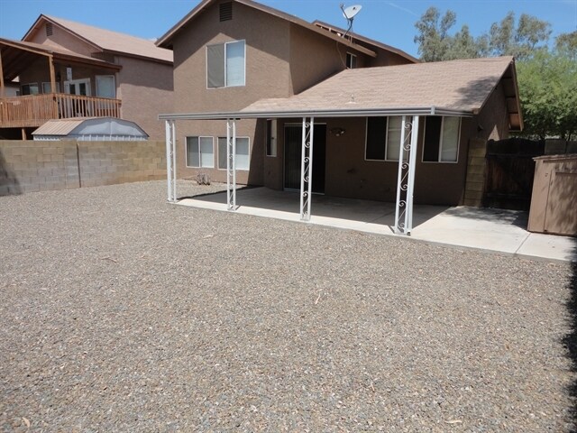 Building Photo - 1704 S 39th St