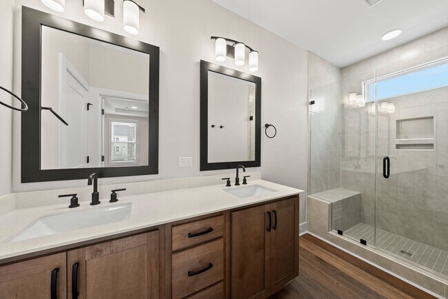 Building Photo - 3018 White Rail Dr