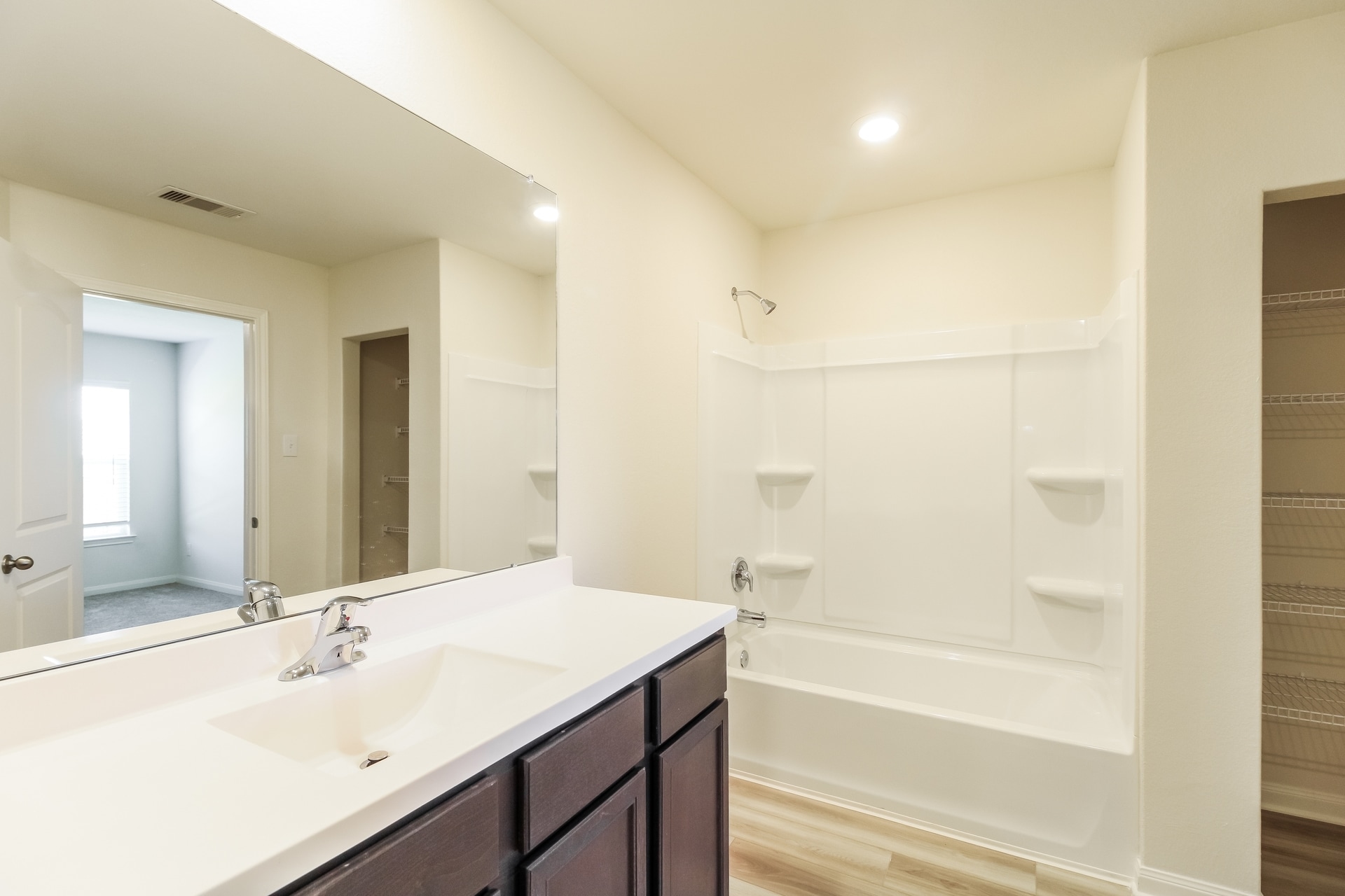 Building Photo - 23131 Shakespeare Dr