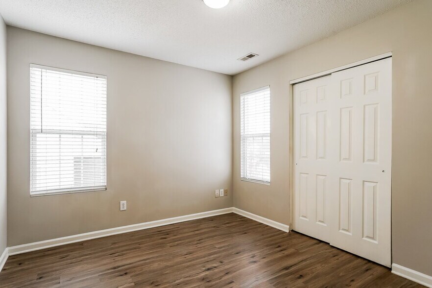 Building Photo - 4449 Snowcrest Ln