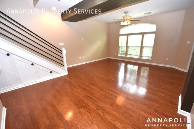 Building Photo - 1202 Chadwell Ct