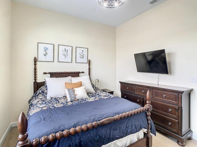 Building Photo - 7409 Sparkling Ct