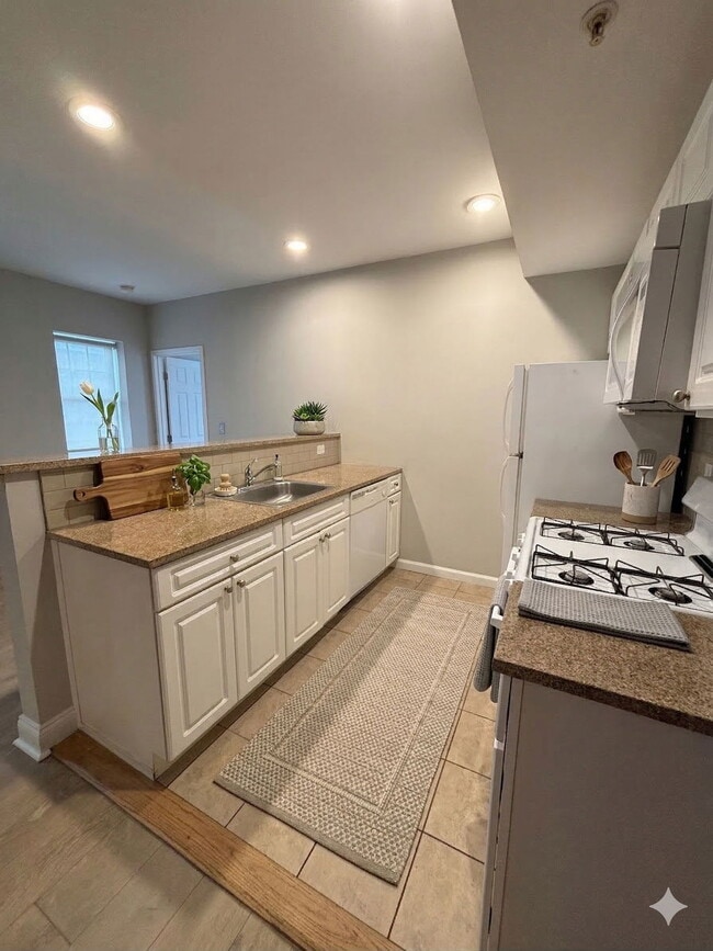 Building Photo - 52 Imlay St