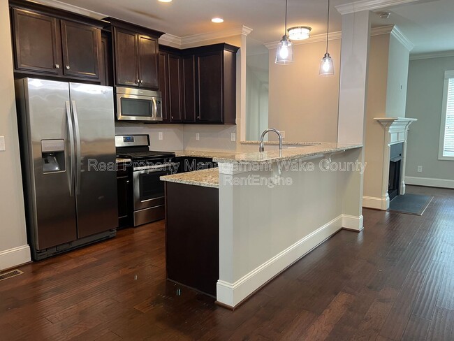 Building Photo - 2805 Plumfield Pl