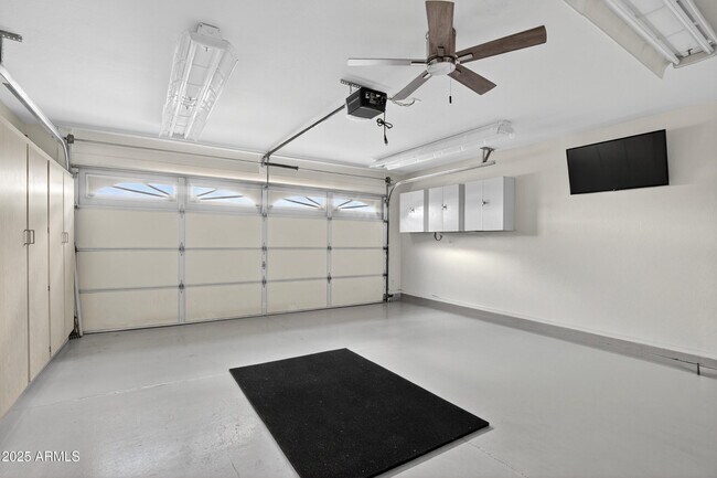 Building Photo - 15481 W Mauna Loa Ln