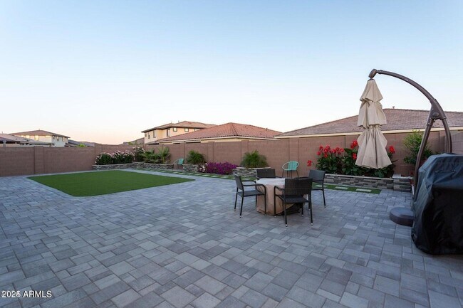 Building Photo - 8543 W Palo Verde Dr