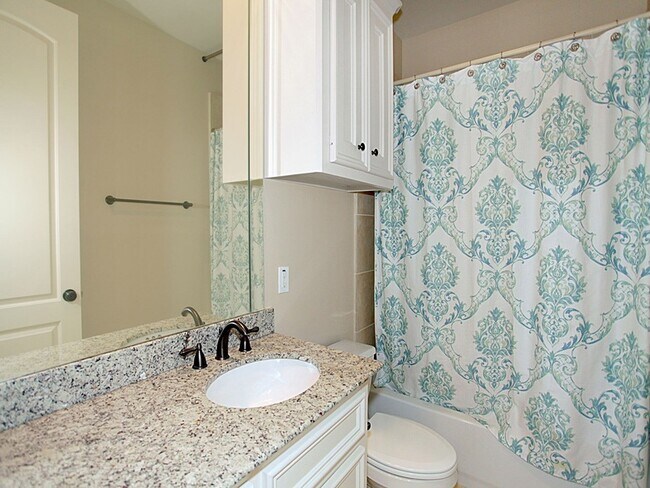 Building Photo - 15 Serenade Pines Pl