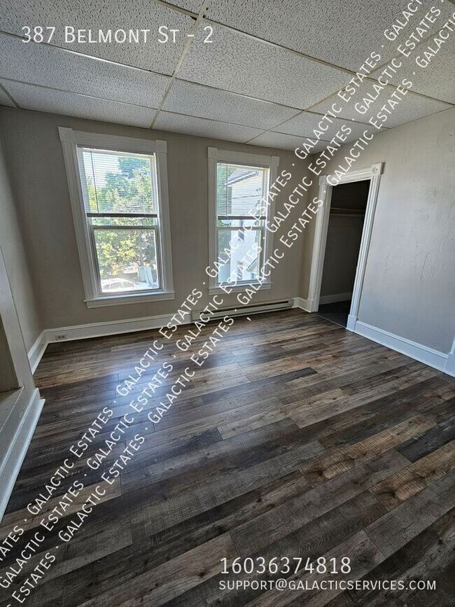 Building Photo - 387 Belmont St