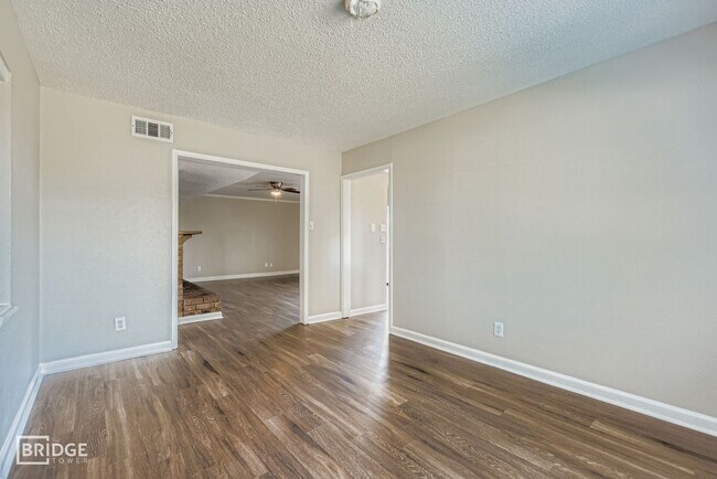 Building Photo - 9117 Fairmont Cir