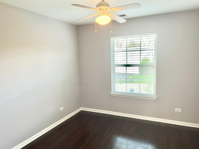 Building Photo - 1288 N Red Oak Cir