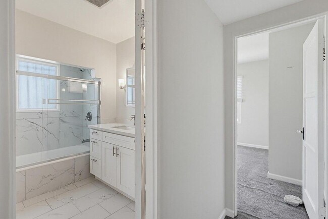 Building Photo - 344-46 G Avenue, D