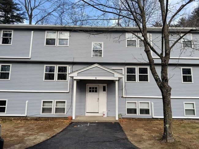 Building Photo - 8 Renarl Ave