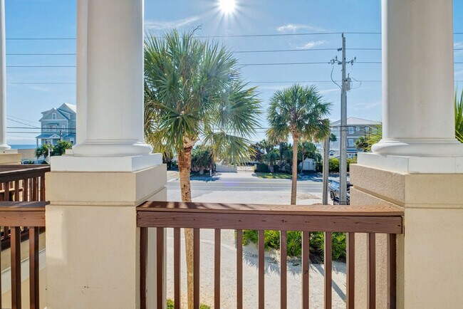 Building Photo - 22022 Front Beach Rd