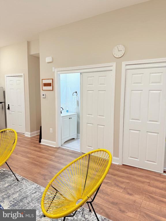 Building Photo - 3429 Chestnut Ave