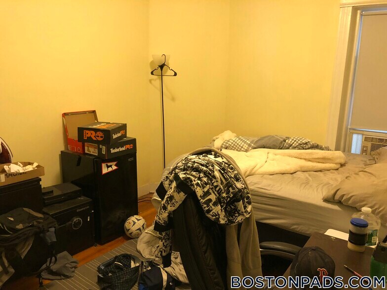 Building Photo - 14 Mt Hood Rd