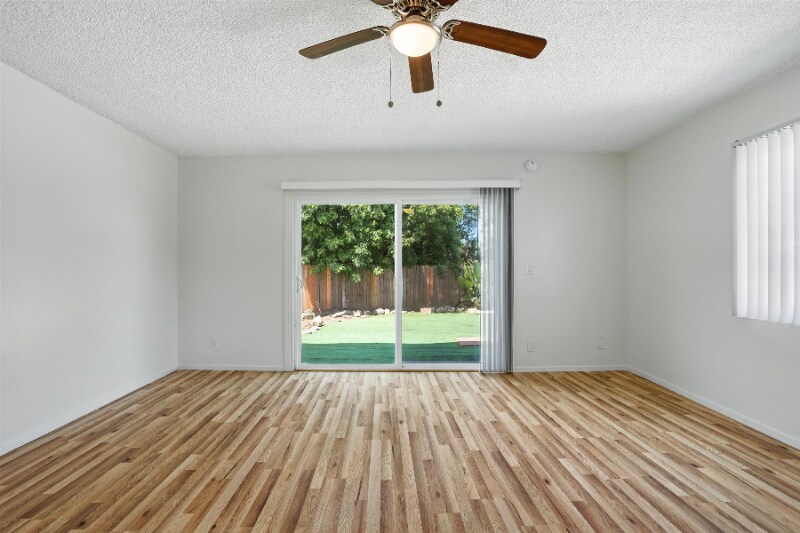 Building Photo - 1467 N Campus Ave