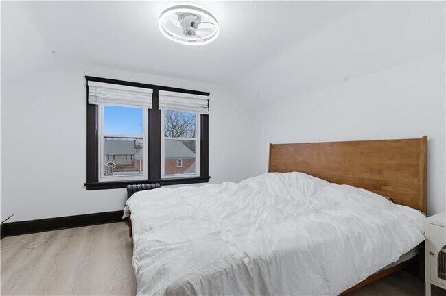 Building Photo - 44 Holburn Ave