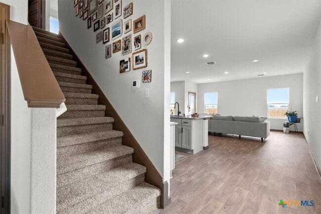 Building Photo - 410 Kayden Pt