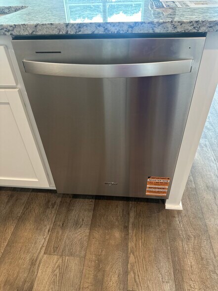 Brand new stainless steel appliances - 4162 High Glen Dr