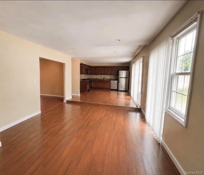 Building Photo - 81 Bellwood Ave