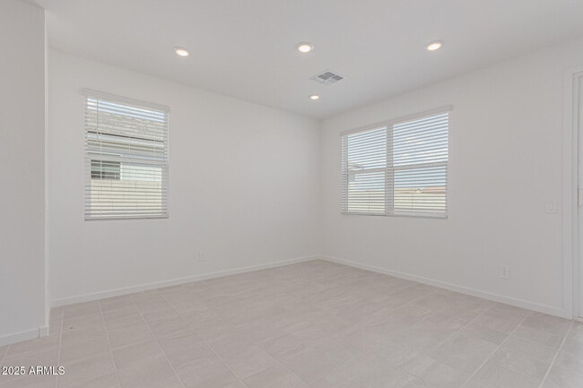 Building Photo - 7428 E Cozy Cottage Ln